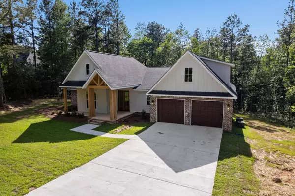 Hattiesburg, MS 39402,63 Windstone