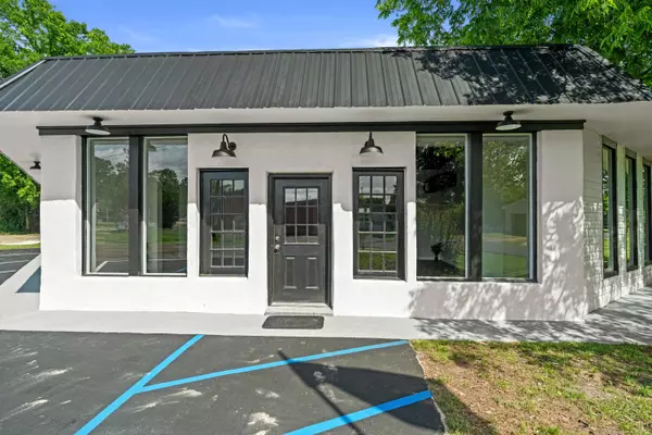 Petal, MS 39465,106 Stevens St.