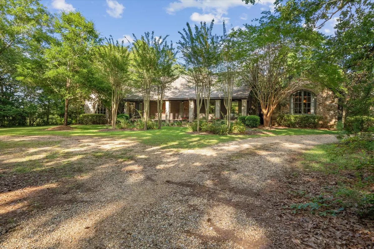 Moselle, MS 39459,266 N WPA Rd.