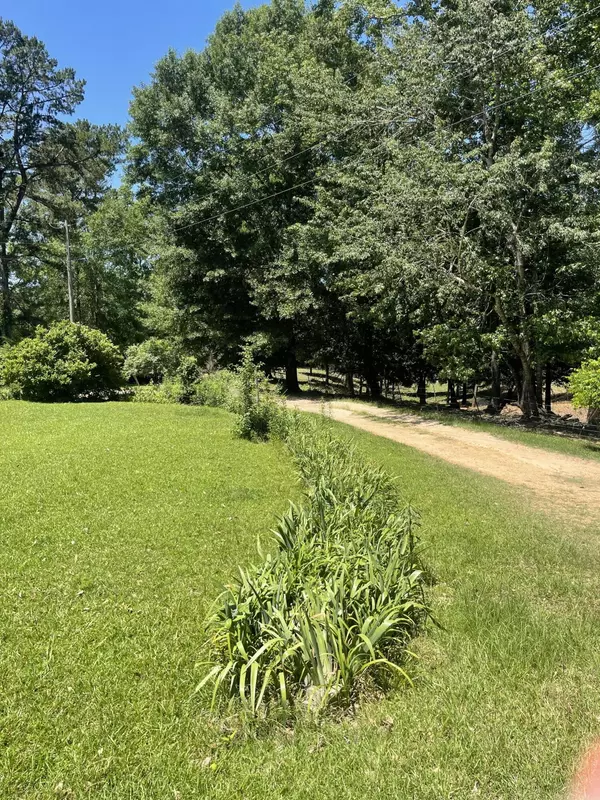 Foxworth, MS 39483,105 Mays Creek