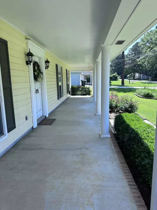 Hattiesburg, MS 39402,173 Somerset Drive