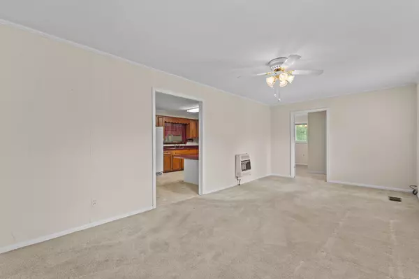 Sumrall, MS 39482,4837 Hwy 589