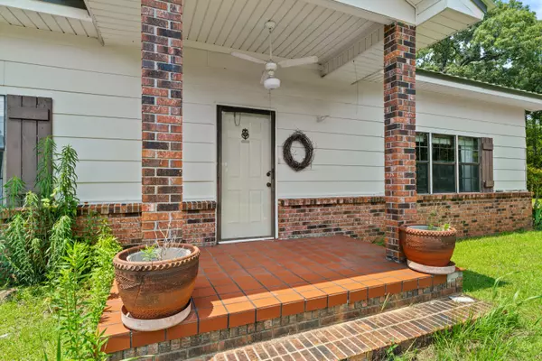 Petal, MS 39465,17 Hammett Rd.
