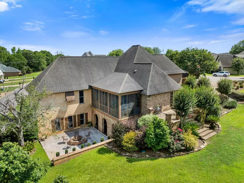 16 Sunset, Hattiesburg, MS 39402