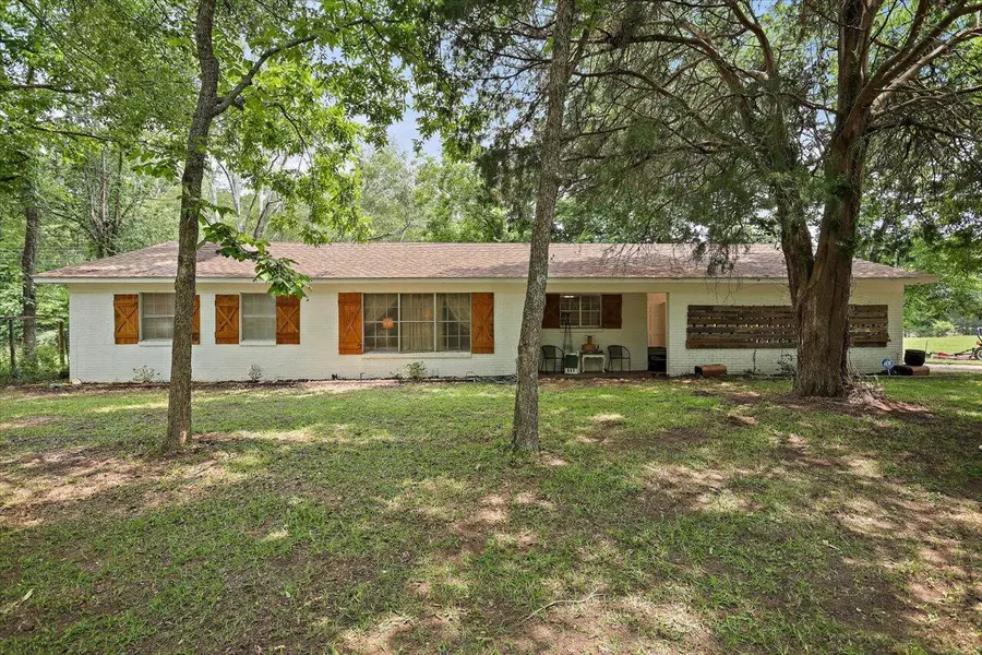 1563 Dry Creek Rd., Magee, MS 39111