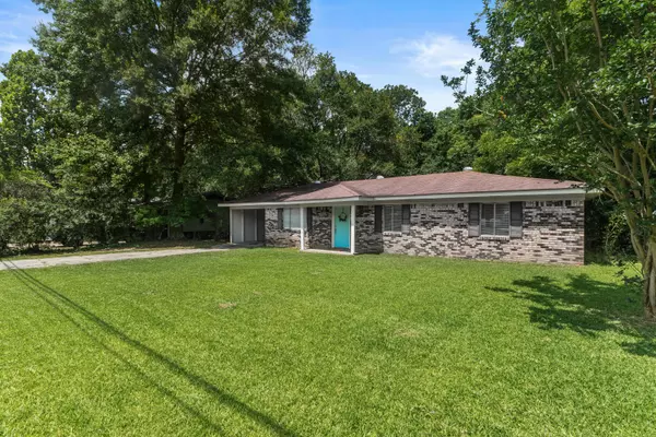 Petal, MS 39465,109 McAulay Dr.