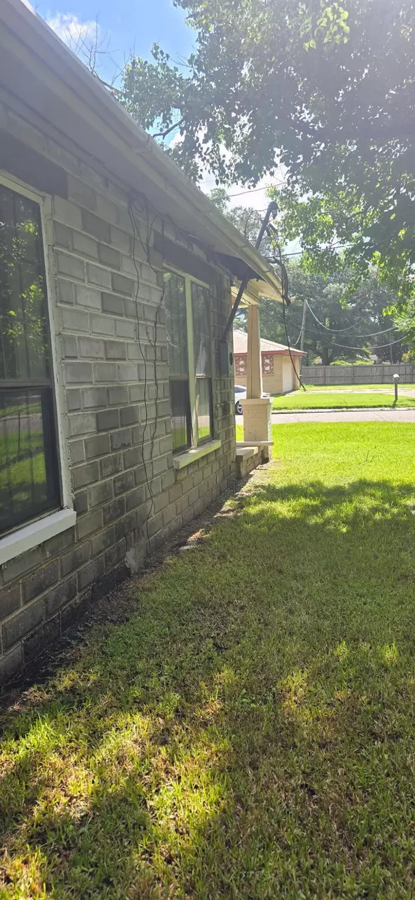 Columbia, MS 39429,1119 West