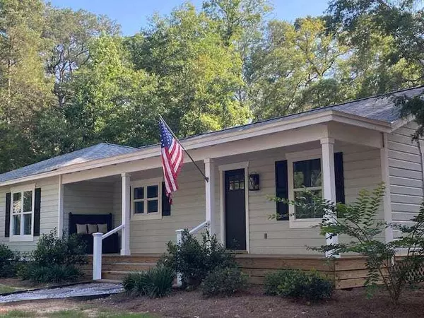 113 Springhill Rd., Laurel, MS 39443