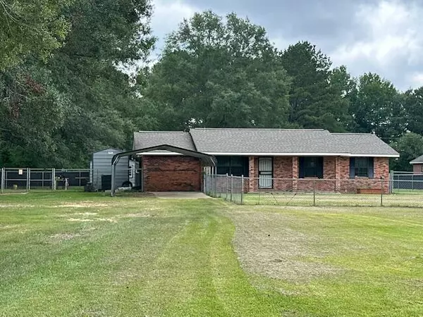 Columbia, MS 39429,1826 N Old Hwy 35