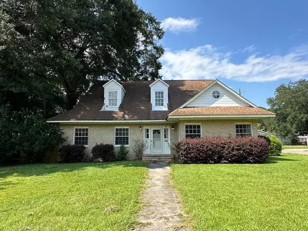 615 Church St., Columbia, MS 39429