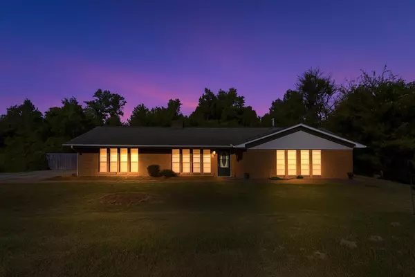 Petal, MS 39465,307 Maywood Dr.