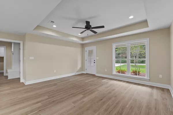 Hattiesburg, MS 39402,19 Augustine