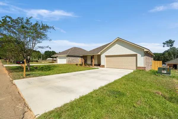 Hattiesburg, MS 39402,23 Augustine Drive