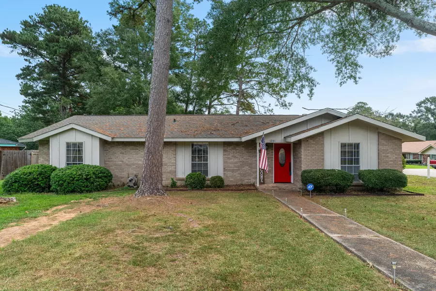 1201 N 34th Ave., Hattiesburg, MS 39401