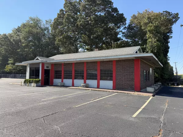 Hattiesburg, MS 39402,6757 US 49