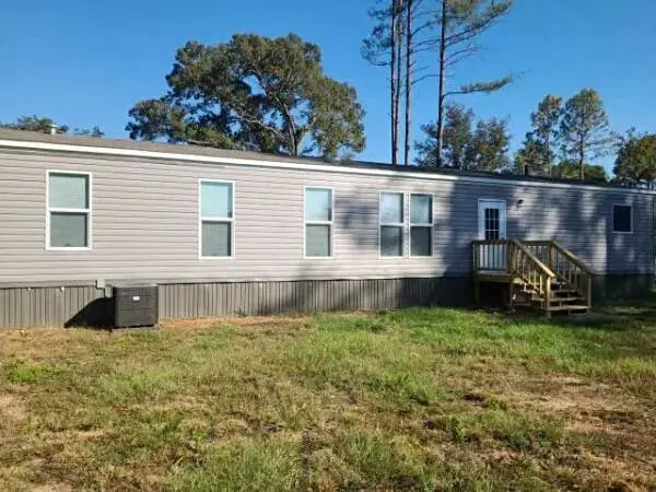 Sumrall, MS 39482,32 William Bryant Dr.