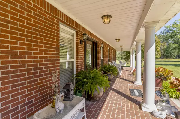 Ellisville, MS 39437,1903 Tuckers Crossing Rd.