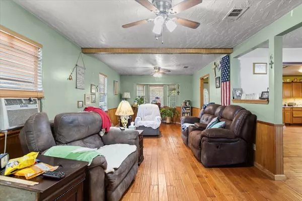 Sumrall, MS 39482,14 Oak Ridge Rd.