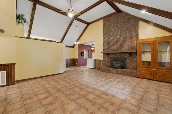 Bassfield, MS 39421,1511 Cavanaugh Rd.