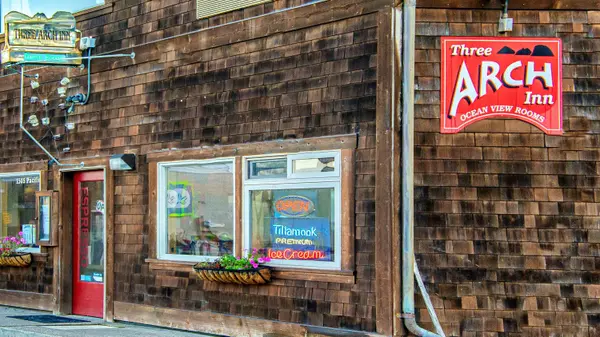 Oceanside, OR 97141,1505 Pacific AVE