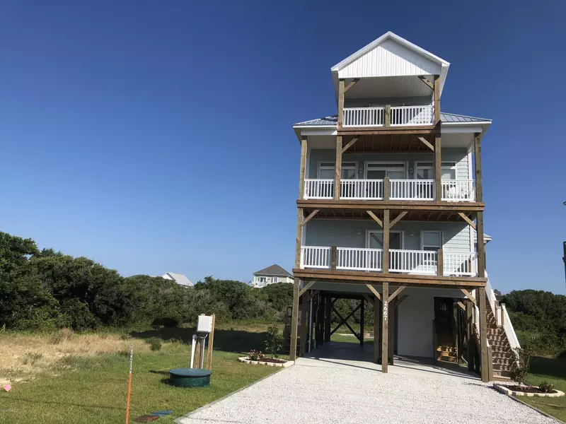 8401 4th Ave AVE, North Topsail Beach, NC 28460