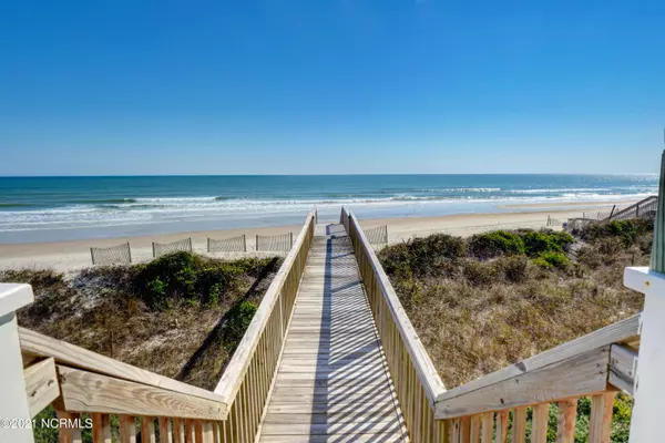 North Topsail Beach, NC 28460,131 S Permuda Wynd