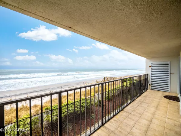 North Topsail Beach, NC 28460,4110 Island DR #Unit 104