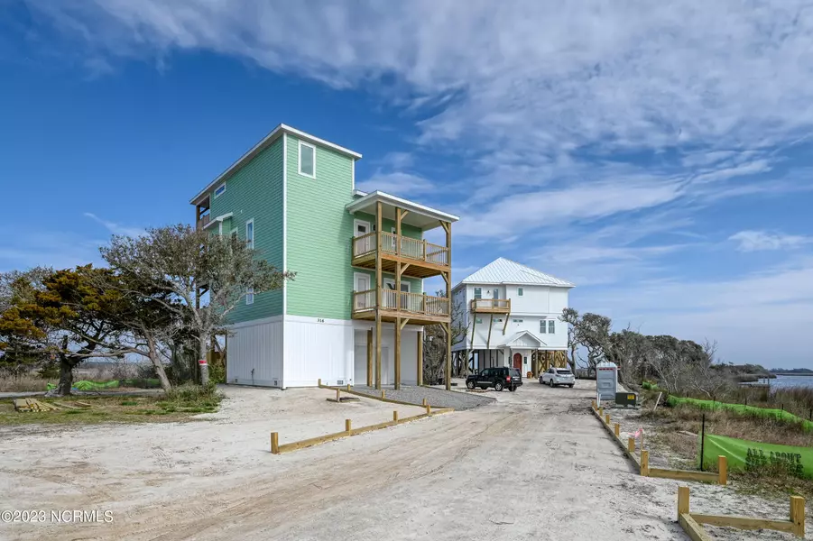 316 Scotch Bonnet DR, North Topsail Beach, NC 28460