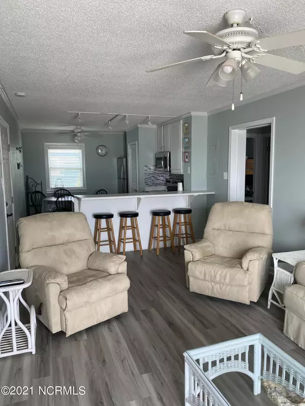 North Topsail Beach, NC 28460,2264 New River Inlet RD #301