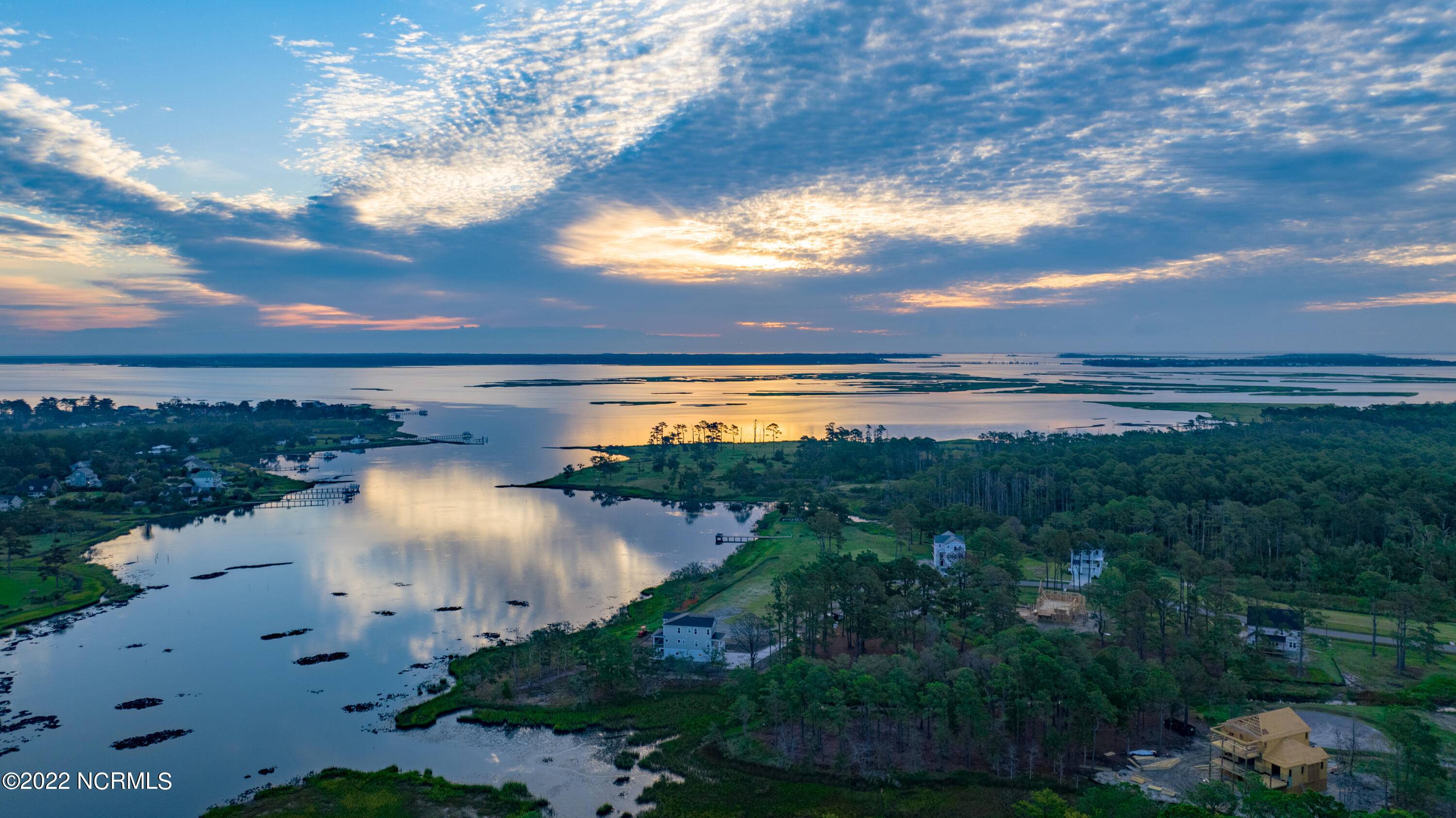 541 Avocet DR, Beaufort, NC 28516