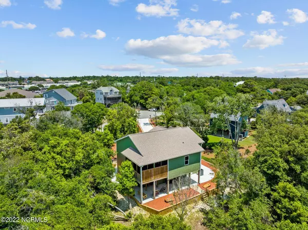 Emerald Isle, NC 28594,104 Dorothy CT