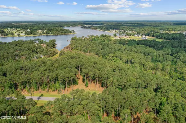 Arapahoe, NC 28510,251 Ocracoke DR