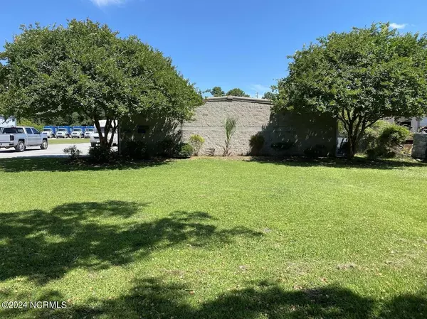 120 Leslie LN, Swansboro, NC 28584