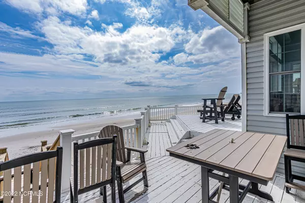 North Topsail Beach, NC 28460,1214 New River Inlet RD