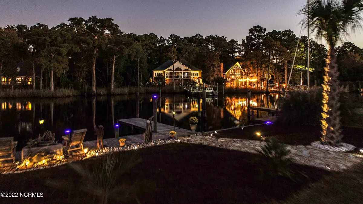 New Bern, NC 28560,5716 Gondolier DR