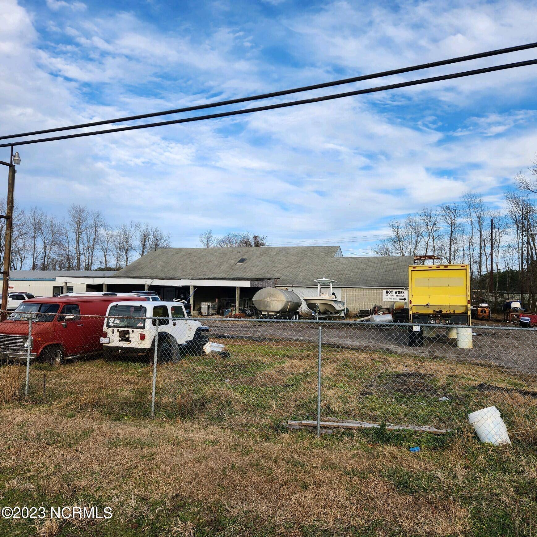 Coinjock, NC 27923,4995 Caratoke HWY