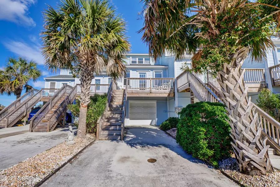 9 Bermuda Landing PL, North Topsail Beach, NC 28460