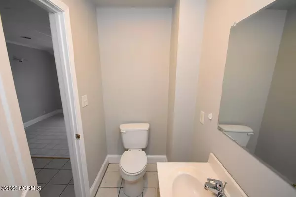 Greenville, NC 27858,507 S Evans ST #01
