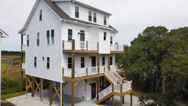 North Topsail Beach, NC 28460,310 Bay CIR