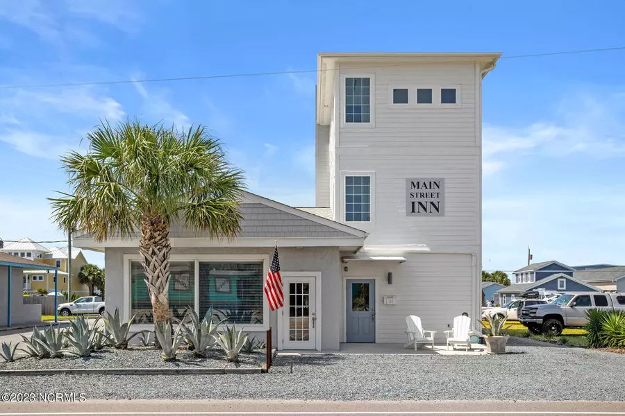 808 S Anderson BLVD, Topsail Beach, NC 28445