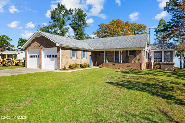 246 Blue Heron DR,  Blounts Creek,  NC 27814