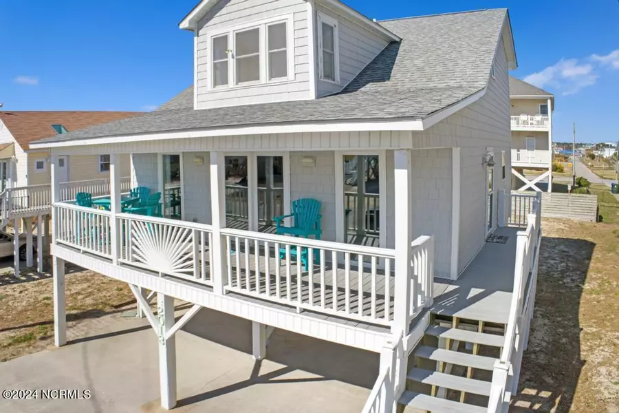 2013 N Shore DR, Surf City, NC 28445