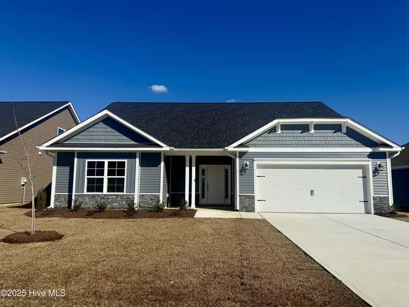 712 Greenwich PL, Richlands, NC 28574