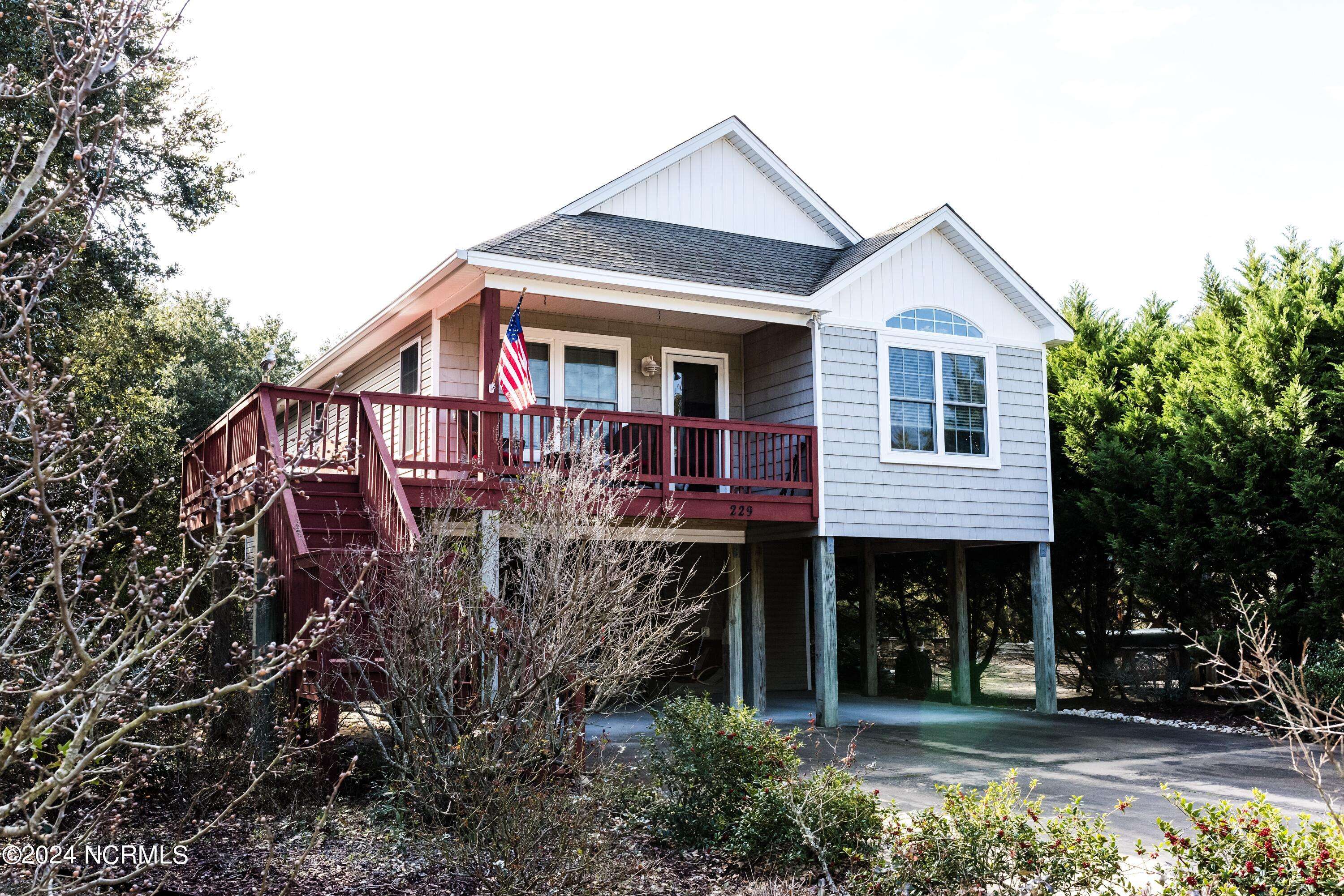 229 W Palmetto ST, Kill Devil Hills, NC 27948