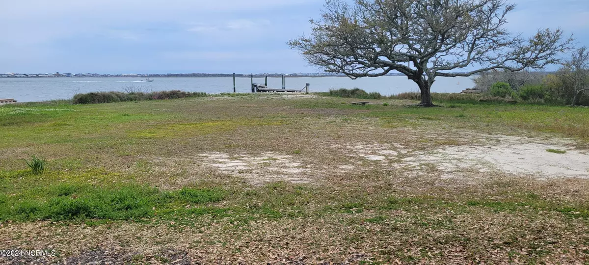 Morehead City, NC 28557,202 S 34th ST