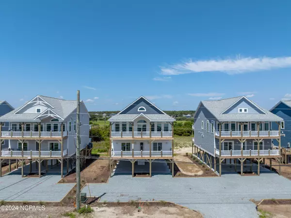 North Topsail Beach, NC 28460,1435 New River Inlet RD