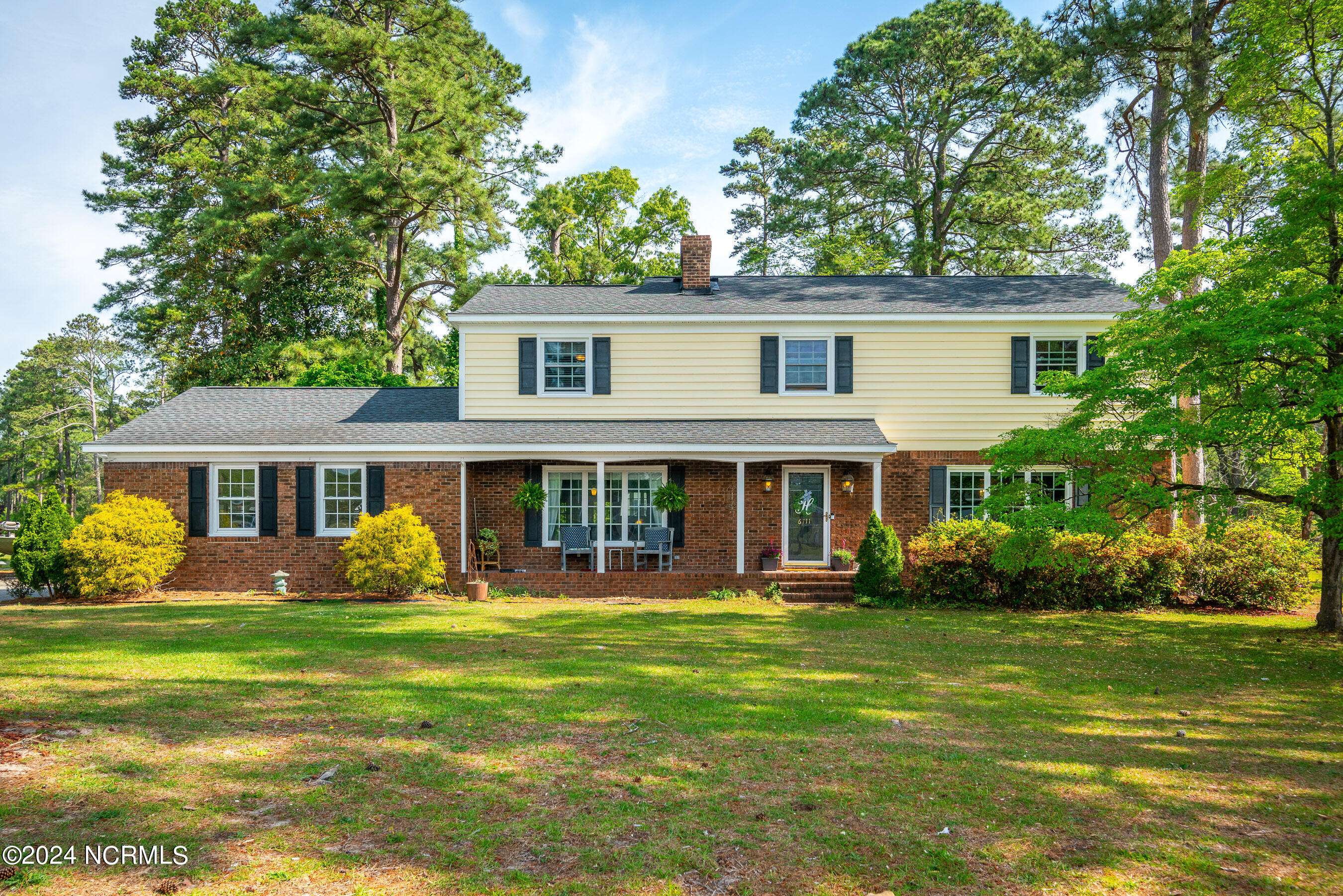 6711 River RD, Washington, NC 27889