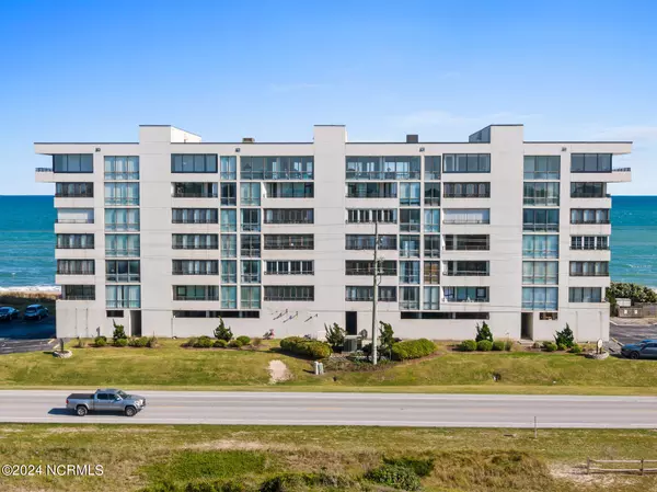 North Topsail Beach, NC 28460,4110 Island DR #Unit 302