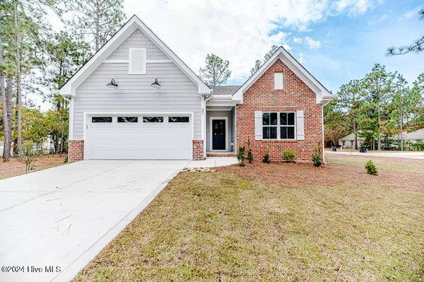 697 Bald Eagle DR, Vass, NC 28394