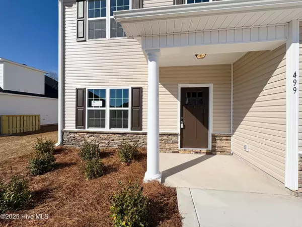 Sneads Ferry, NC 28460,499 Pebble Shore DR